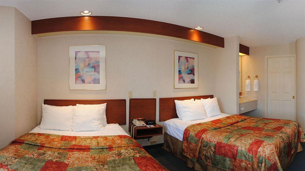 Sleep Inn&Suites Niantic Buitenkant foto