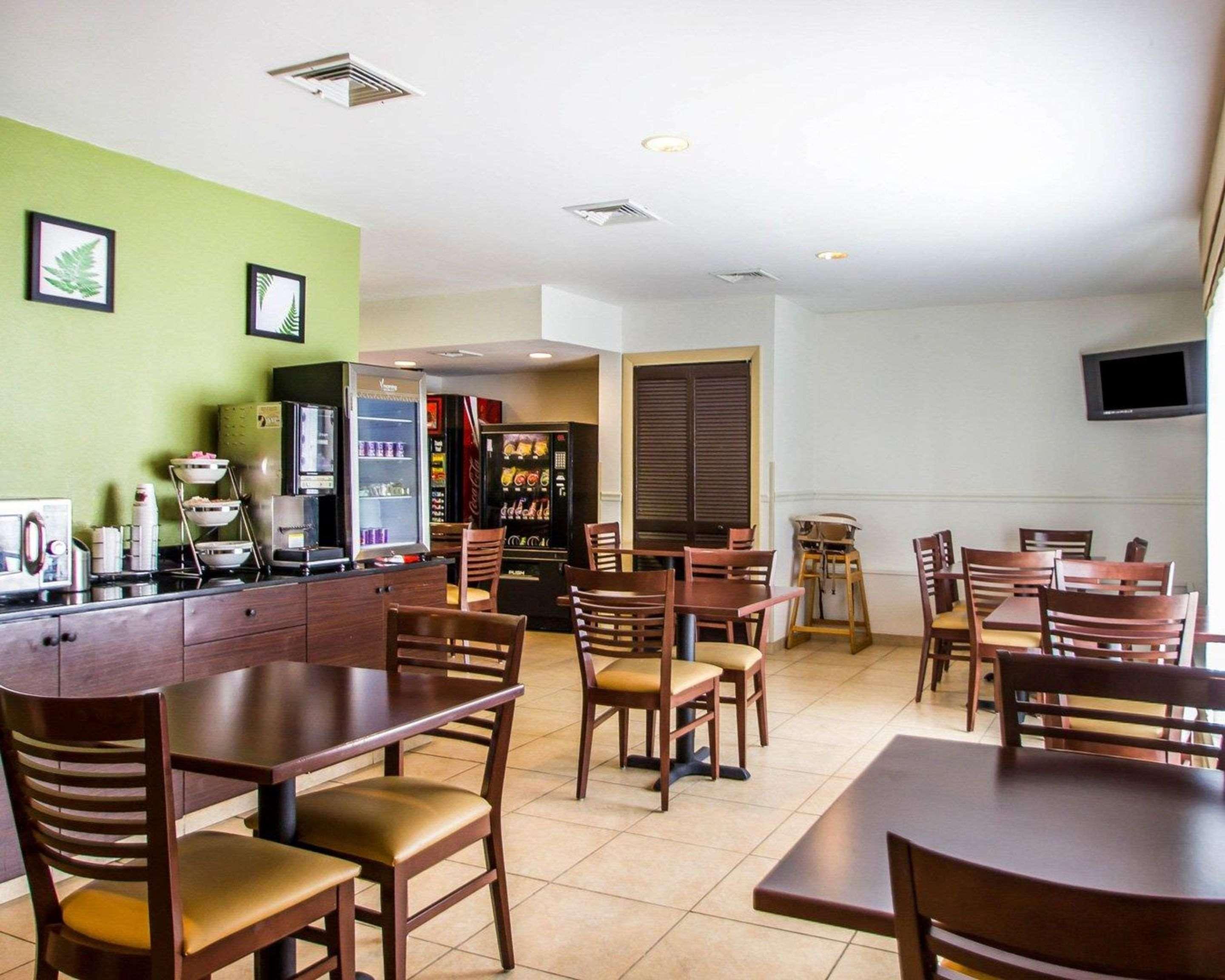 Sleep Inn&Suites Niantic Buitenkant foto