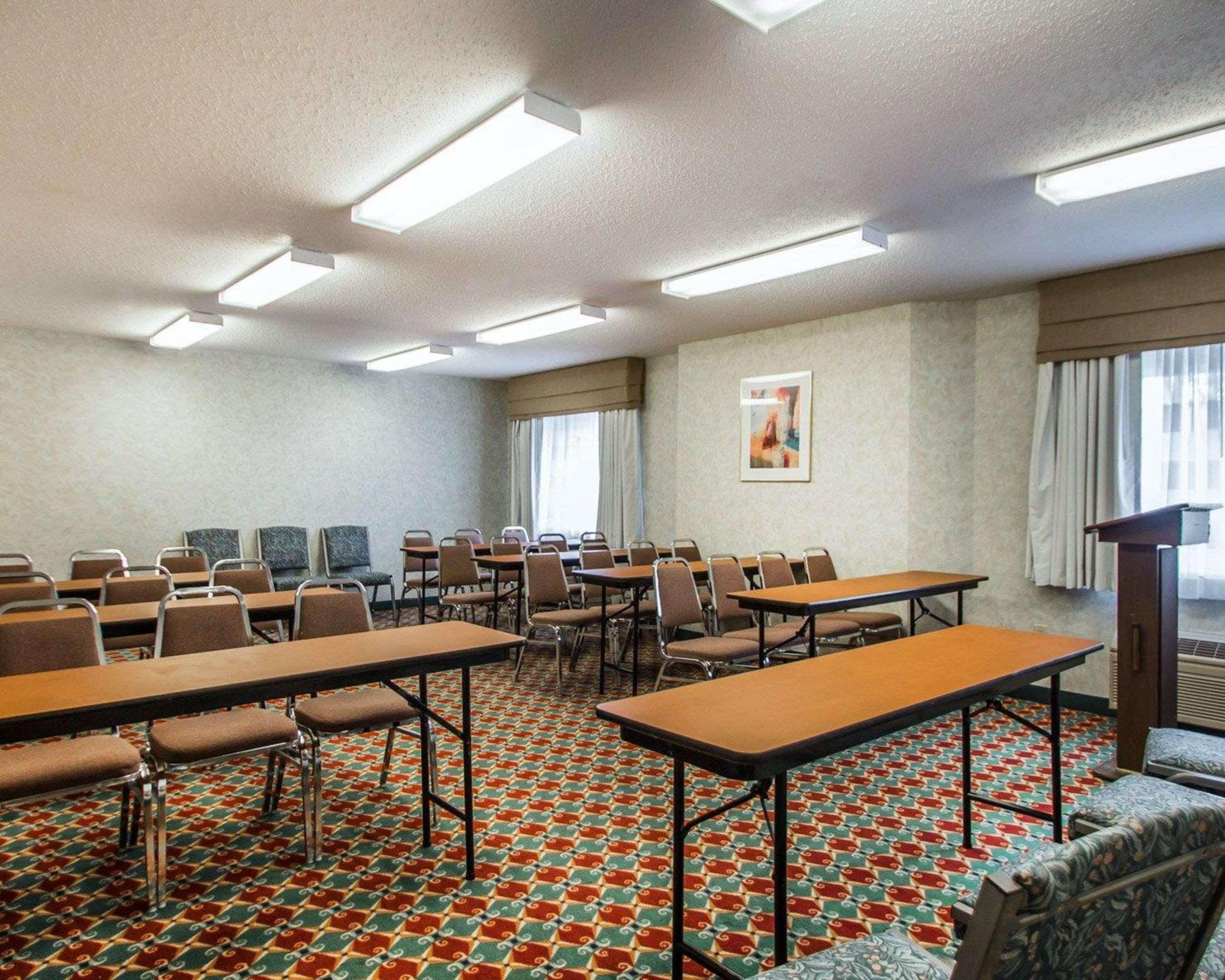 Sleep Inn&Suites Niantic Buitenkant foto